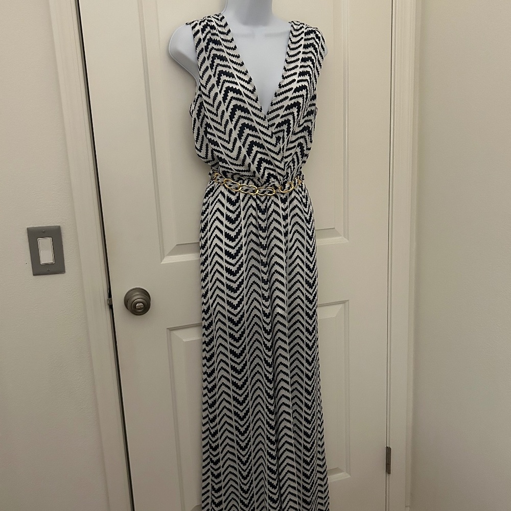 Papaya -Black and White Jumpsuit NWT -Size Medium